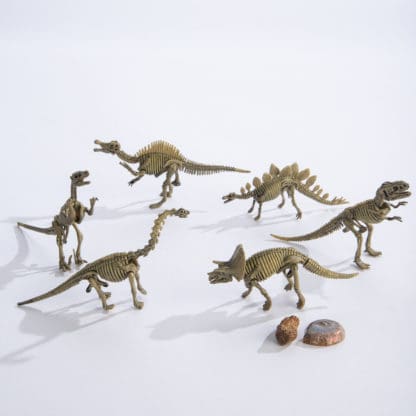 Excavation Kit: Dinosaur Egg with Skeleton