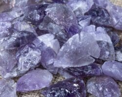 10 Pack Amethyst Arrowheads 1"